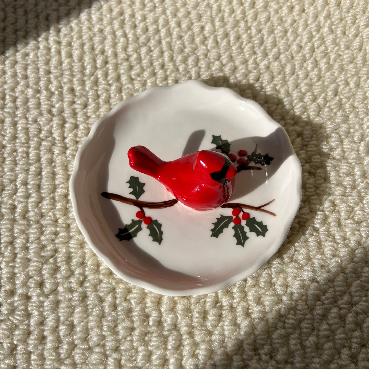 Red Cardinal Ceramic Jewelry Dish – Holiday Trinket Plate for Rings, Earrings & Gifts