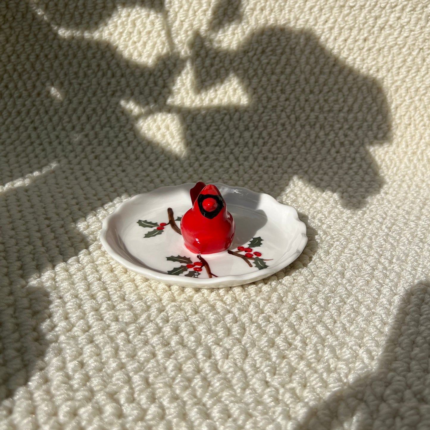 Red Cardinal Ceramic Jewelry Dish – Holiday Trinket Plate for Rings, Earrings & Gifts
